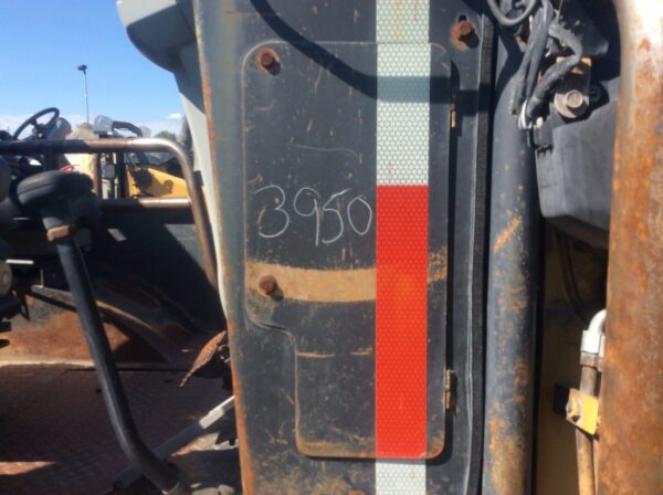 Caterpillar Tractor 414E - Image 2