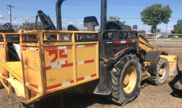 Caterpillar Tractor 414E - Image 11