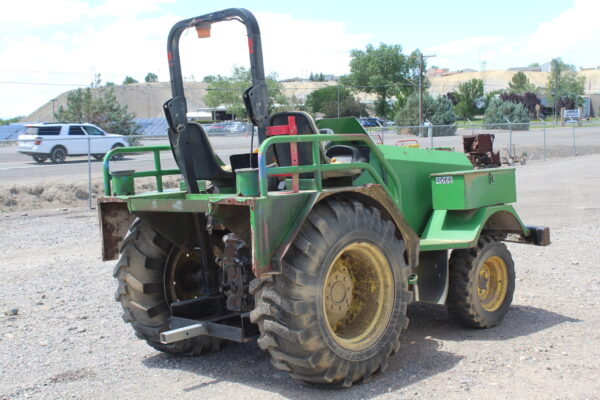 John Deere Tractor - Image 4