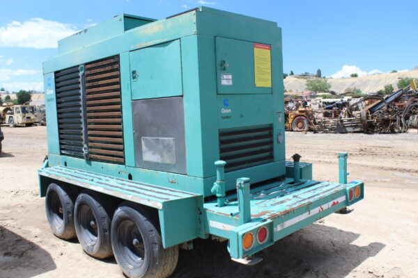 Cummins Onan 350 Generator - Image 3