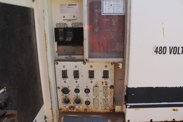 Caterpillar XQ350 Generator - Image 4