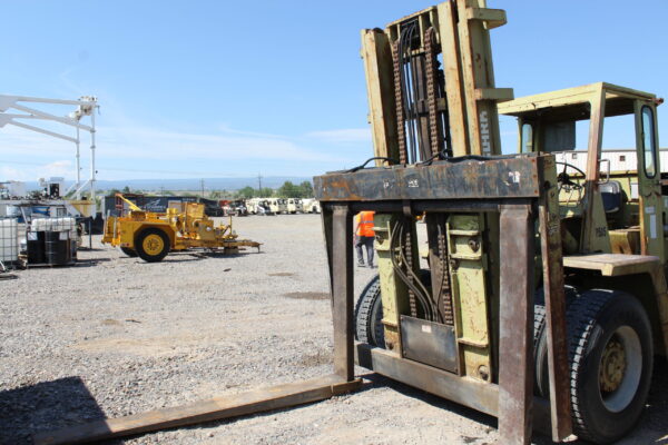 Clark C500YS250D Forklift