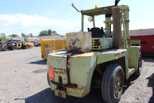 Clark C500YS250 Forklift - Image 3