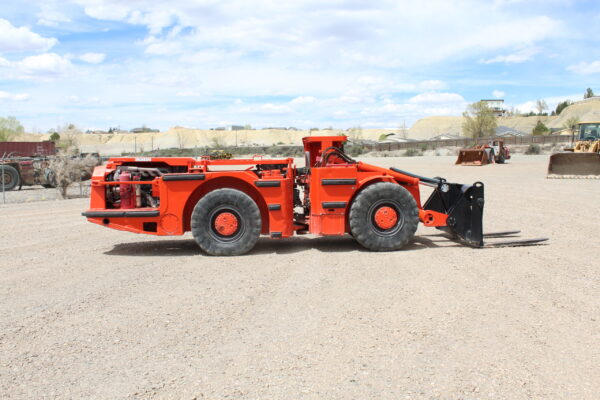 Toro 151 LHD - Image 4