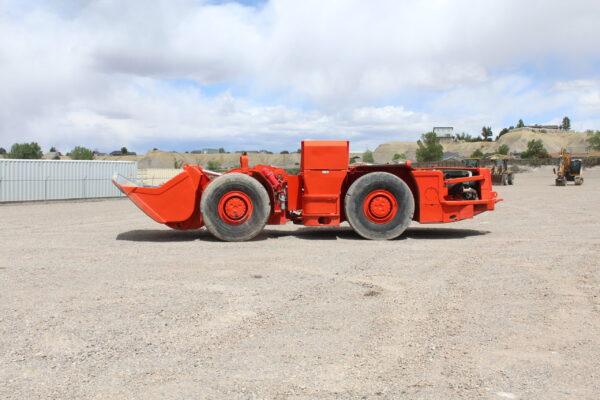 Sandvik Toro 400D LHD