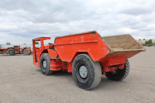 EJC 416 Haul Truck - Image 3