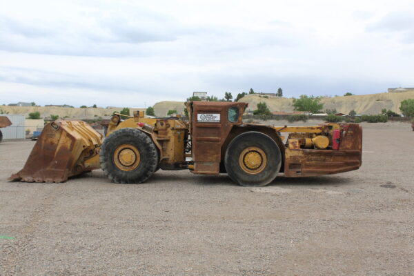 Caterpillar R1600