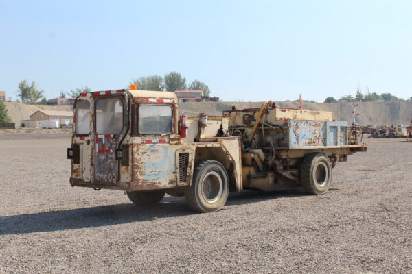 Getman Emulsion Truck - Image 6