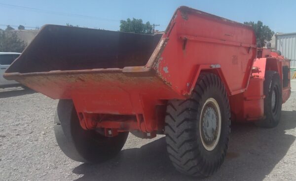 EJC 416 Haul Truck - Image 2