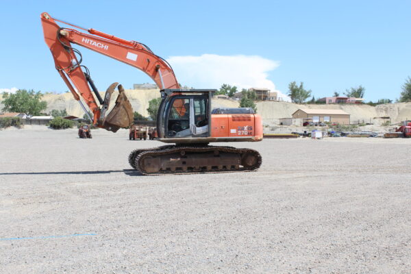 Hitachi ZX-270 Excavator