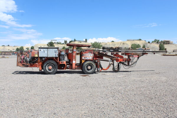 3927 Sandvik 105
