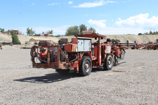 3927 Sandvik 105 - Image 6