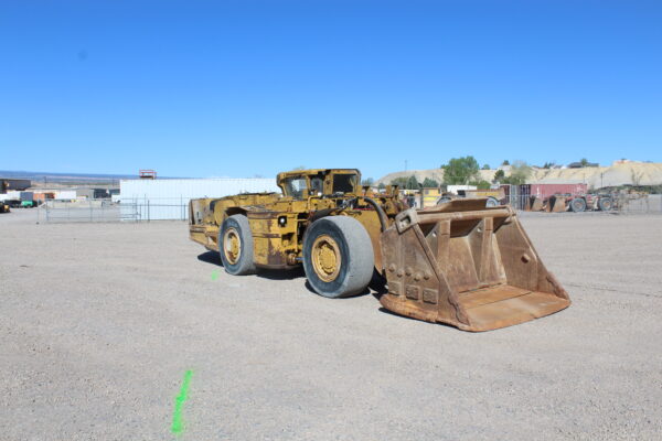 Caterpillar R1300 - Image 6