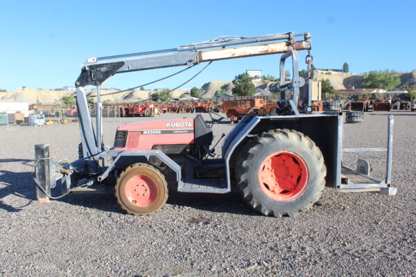 Kubota MX5000 Crane
