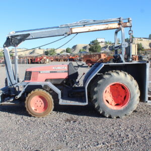 Kubota MX5000 Tractor-Mounted Boom Unit