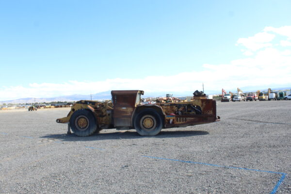 Caterpillar R1300GII - Image 6