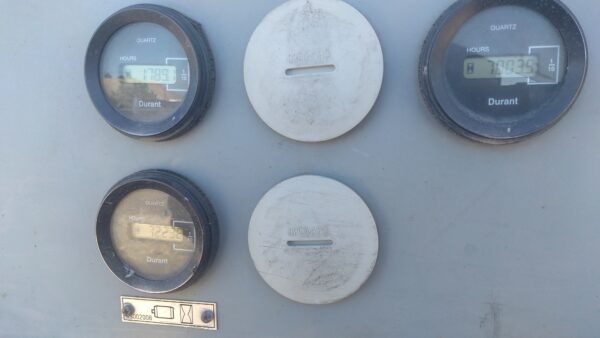 Electric hour meters